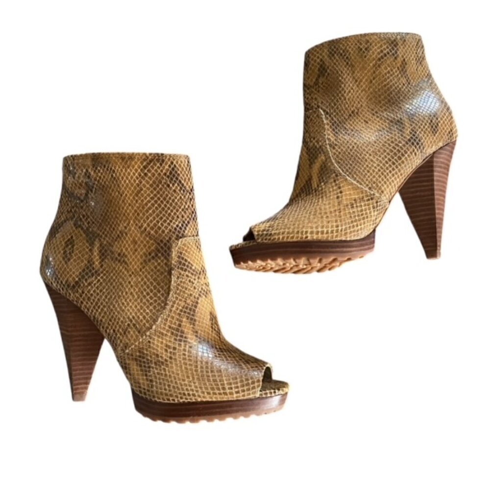 Michael Kors Codie Open Toe Bootie in Barley 8 - Picture 2 of 7